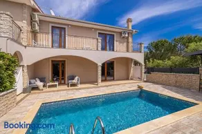 Villa Dijana East - Image 1