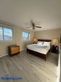 Niagra Luxury Home - Image 5