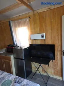 Grey cabin - Image 5