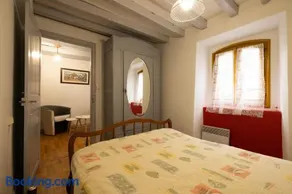 Maison a la Frontière Espagnole - Image 2