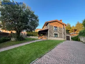 Fantastica casa totalmente attrezzata con terrazza, griglia e giardino | Vista sul giardino | Ammette animali domestici - Image 2