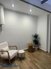 Elegante apartamento totalmente reformado - Image 3