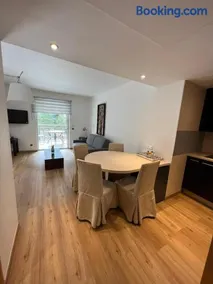 Arthur Properties Rue d'Antibes - Image 3