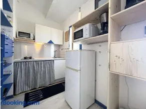 Appartement La Pinède avec Terrasse, clim et parking - GN320-124 - Image 3