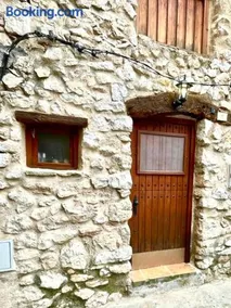 Rural Stone House with wood fireplace - Image 2