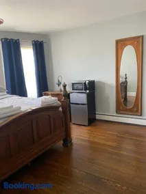 Elizabeth New Jersey bedroom -Newark Airport -New York City - Image 5