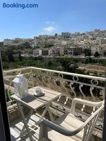Villa Arjuza - Image 1