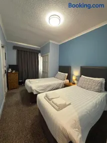 Douglas Arms Hotel - Image 3