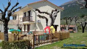 Apartamentos La Eliza - Image 2