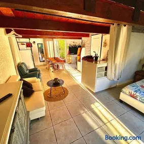 loft, air conditioning, garden, optional jacuzzi, barbecue - Image 3