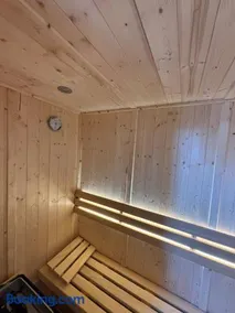 Maison de standing au centre de Reims 7 chambres avec 7 salles de bain, sauna, cour privée - Image 2