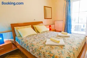 Villa Nila, a charming villa just a short walk away from the beach - Image 4