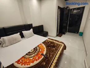 Om Lodge Near Howrah Station Family Friendly - Image 2