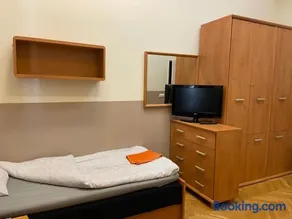 Guest Rest Studio Apartments - Image 4