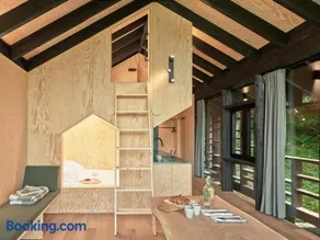 Hutstuf The Beaver & Private Outdoor Spa - Image 3