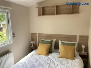 Chalet Between Ostend and Bruges - Image 2