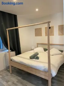 Vivez Castelnaudary à pied, T2 cosy avec jardin, proche gare et canal du midi - Image 3