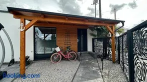 house with a boathouse for families - Image 3