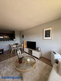 Appartement centre Saint- Tropez - Piscine - parking Privée - Image 2