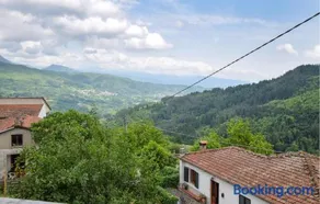 Sissi House - Image 1