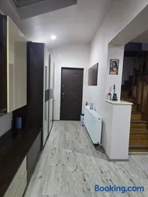 CAZARE Ineu - Image 1