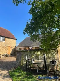 The Groom's Cottage - Image 3