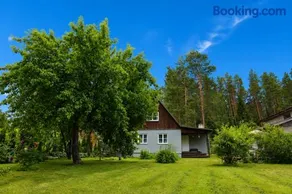 Türi Puhkemaja - Murunella - Image 1