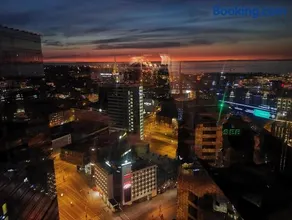 City Centre Sky View Apartment on 27th Floor - Image 2