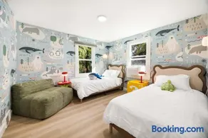 Dopamine Design 3BR 2025 Remodel & Kids Zone - Image 2