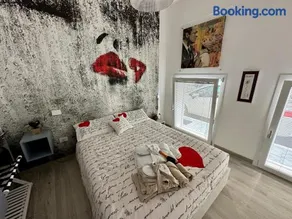 Love Suite Gallery Appartamento con Sauna - Bed Art Relaxing Suite - Image 2