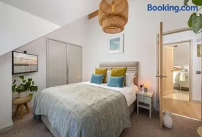 8 Harbour Terrace - Image 4