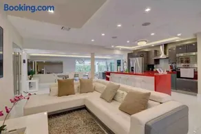 The Palms Villa with Cinema, Game Table, Pool, Jacuzzi , Giant Chess, 8 Beds - Image 3