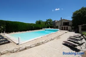 typical mas provençal with swimming pool in a small hamlet near mouriès in the alpilles in provence- 8 persons - Image 1