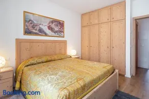 Holiday Apartments Val Moena 1 - Image 2