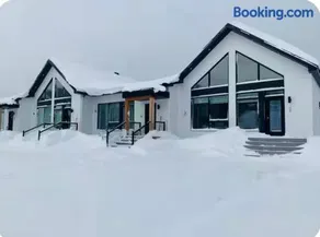 NOvO Chalet - Image 3