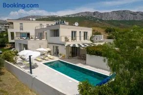 Heated pool, sunset views, family, Villa Callista - Image 2