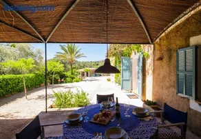Maison de campagne avec terrasse, piscine privée et jardin | Vue jardin - Image 3