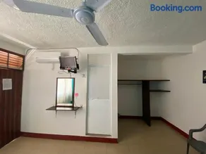 Hotel Carruiz - Image 2