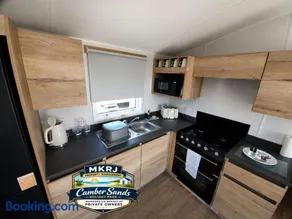 MKRJ LUXURY Parkdean Camber Sands Sleeps 8 - Pet Friendly - 147 - Image 2