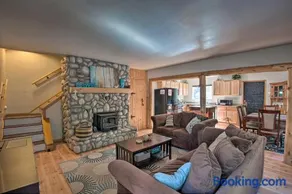 7 Mi to Heavenly Ski Resort: Cozy Tahoe Cabin - Image 1