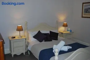 Jacaranda Cottage - Image 5
