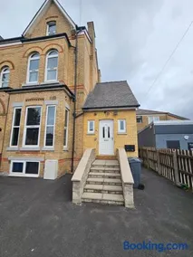 Fairview House - Image 1
