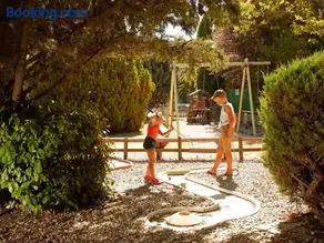 ZEcamping 3 étoiles dog friendly avec piscine dans un environnement calme - Image 3