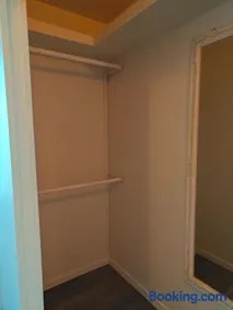 Maison familiale avec extérieur - Image 3