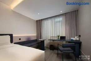 Atour Light Hotel Changsha He Long Stadium May Day Square - Image 3