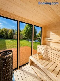 Franks Ferienhaus am See I Privatsteg I Tretboot I Spieletage I Gartensauna l Ruhe I Natur I Angeln I luxuriös & großzügig bis zu 10 Personen - Image 3