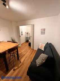 Perfekte Lage! Ganze Wohnung Burgblick Residenz - Image 3
