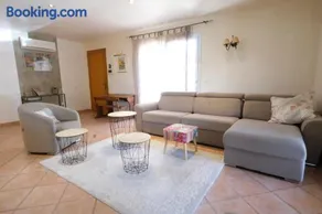 Air-conditioned house with heated pool, Luberon, in Maubec – 6 people - Image 4
