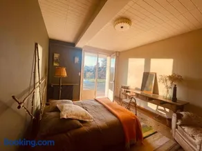 Bed Nature and Swimming Pool - Image 4