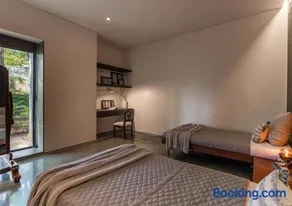 LohonoStays Villa Gomti - Image 3